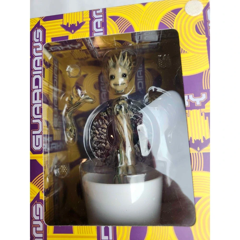 Dragon Models Marvel Guardians of the Galaxy Little Groot Action Hero Vignette